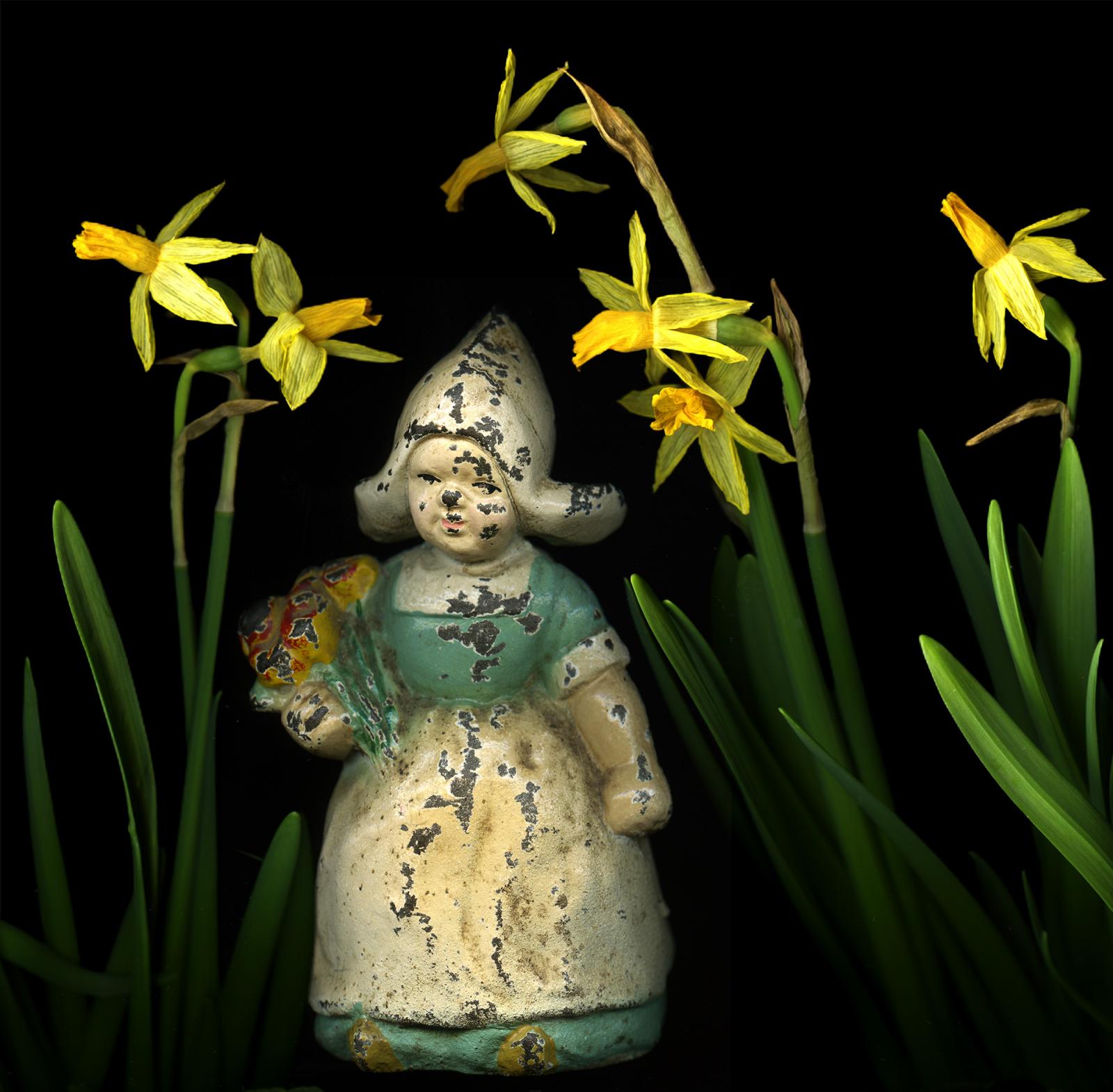 Edition 1 of 6
Framed
photography, digital, female, floral