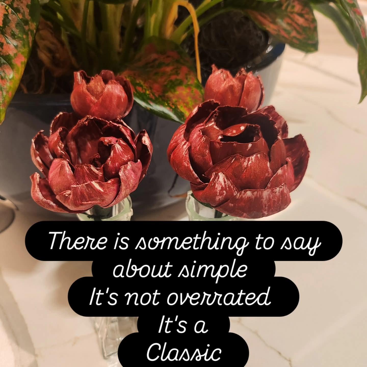 Wood flowers and vase 