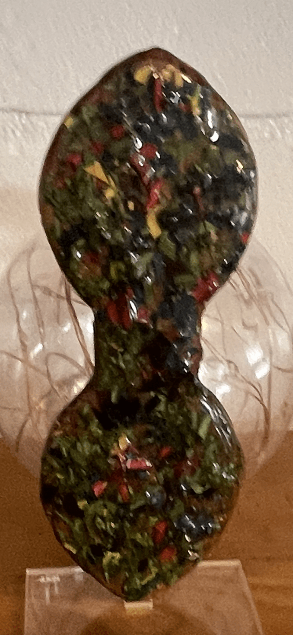 Wonderful night out accessory piece but also a great display piece. Inspired by Klimt in his nature series of The Apple Tree.