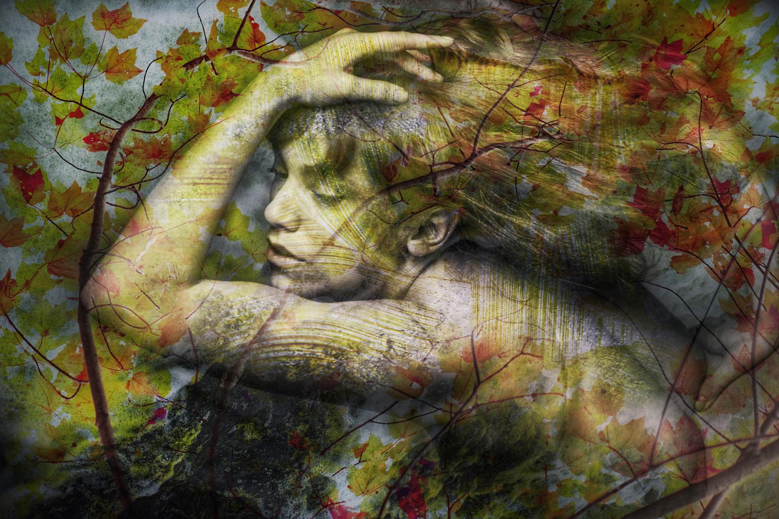 Multi-layed digital image focusing on time and space