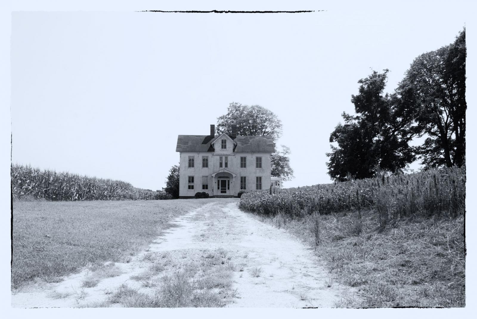 Black and white alternative process of an abandoned farmhouse in Caroline County, Maryland