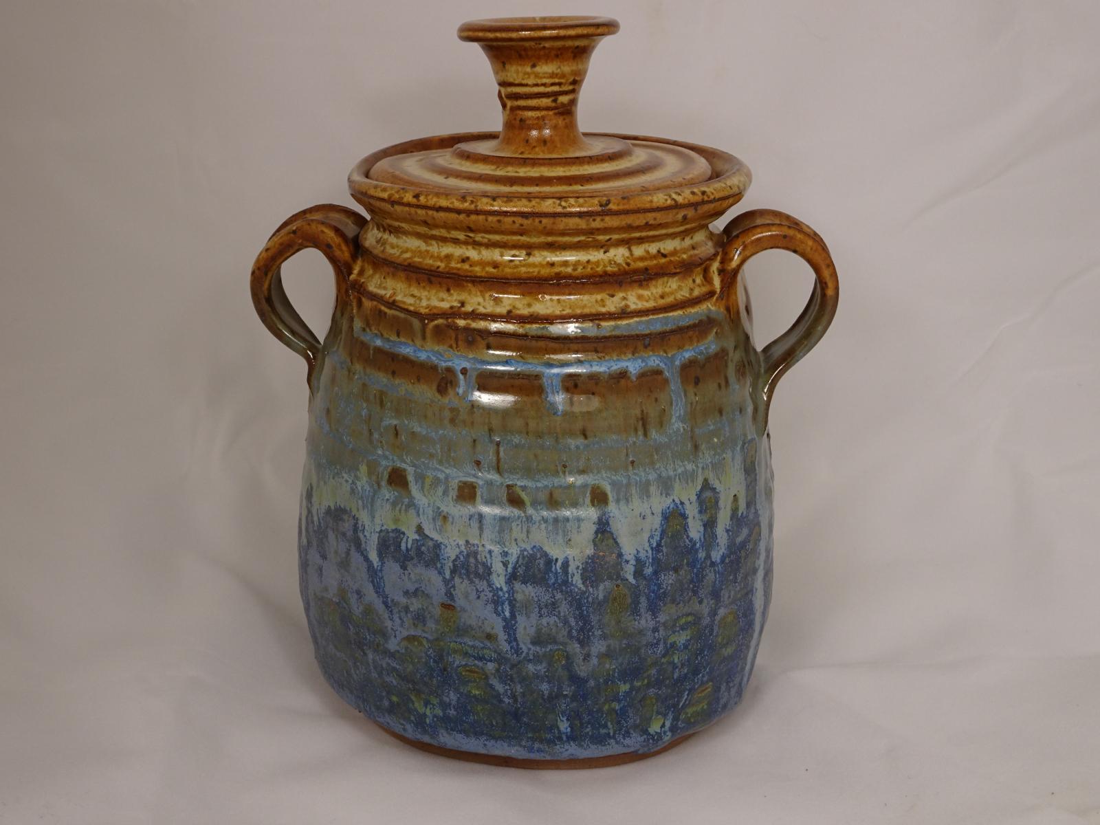 Covered jar with handles, blue and brown glaze