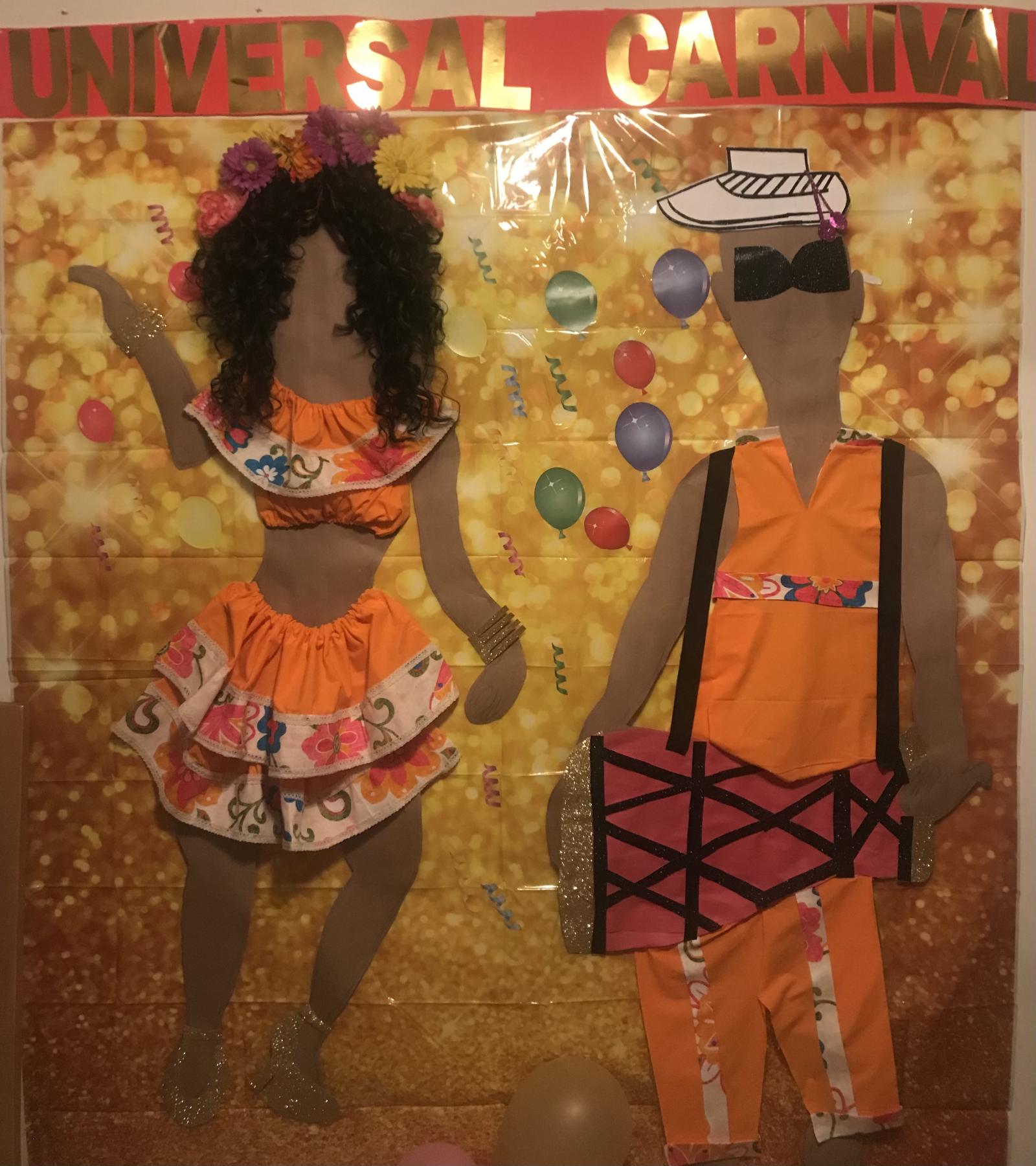 Inspired by a fun cardboard doll that was very popular in Panamá Muñeca Marica. It was one of my favorites. They came in books and had different outfits, made by cardboard to dress the silhouette into a new look every day.